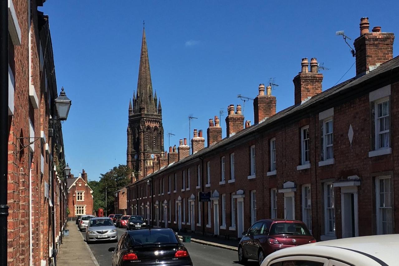 Charming Victorian Cottage Steps From Historic Chester - Free Parking Bagian luar foto